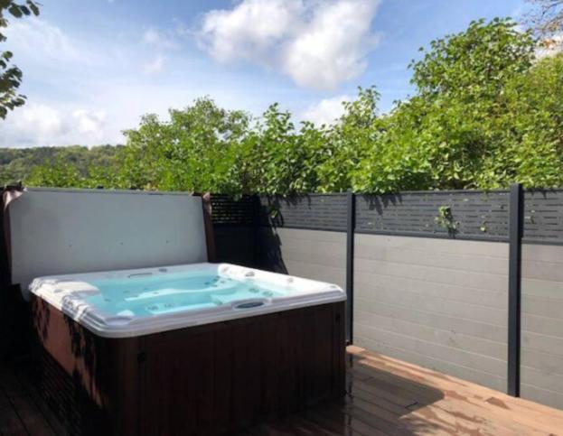 Chambre Avec Acces Jacuzzi Plombieres-les-Dijon Eksteriør billede